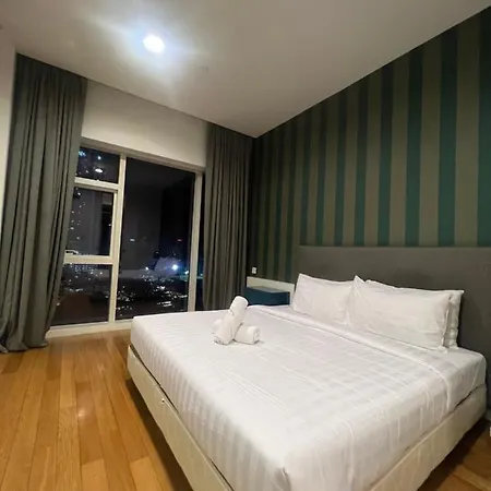 Platinum Klcc Pool View Apartment Kuala Lumpur Exterior photo
