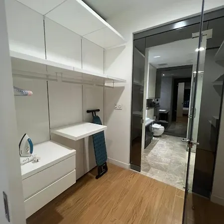 Platinum Klcc Pool View Apartment Kuala Lumpur Exterior photo