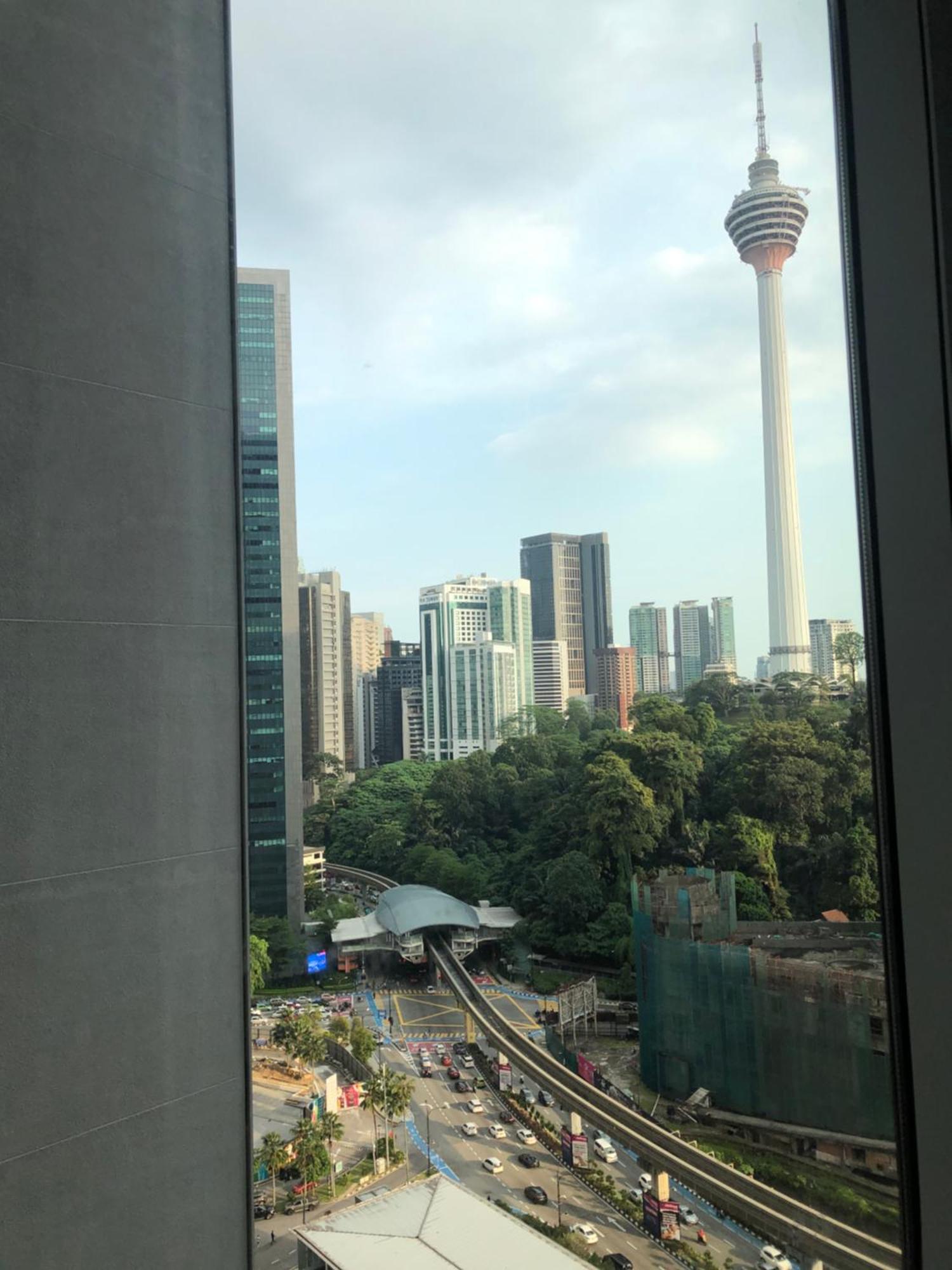 Platinum Klcc Pool View Apartment