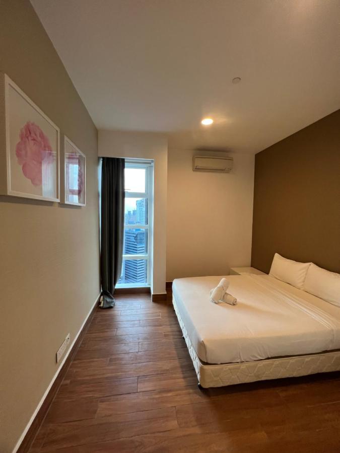 Platinum Klcc Pool View Apartment Kuala Lumpur